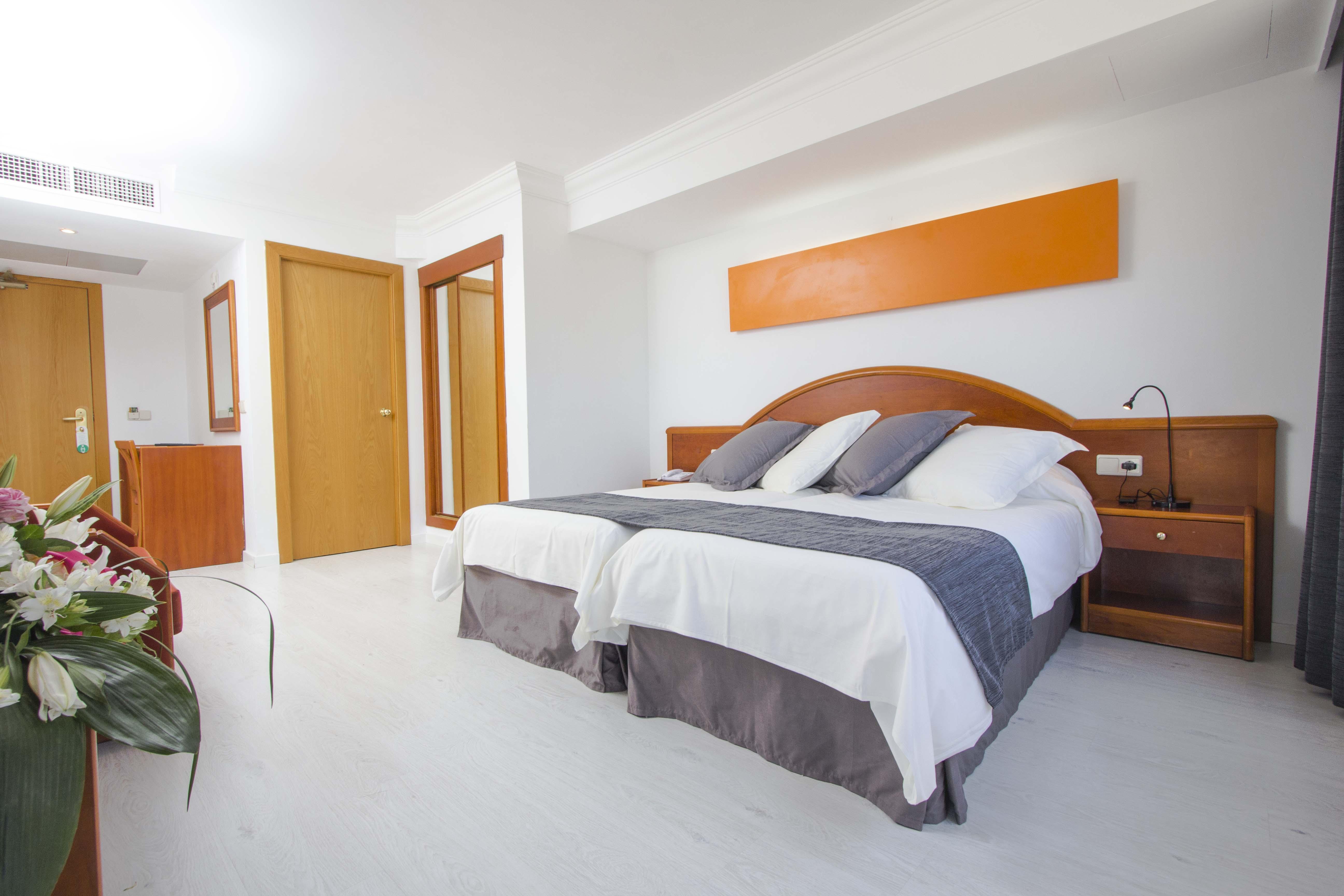 פלאייה דה פאלמה Hotel Sant Jordi מראה חיצוני תמונה